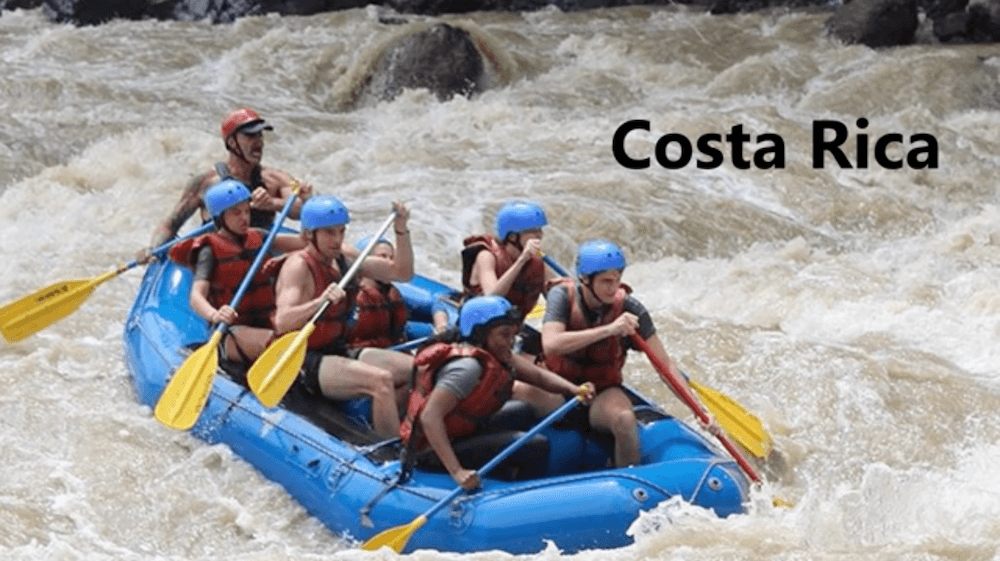 Students participating in International Experiences in Costa Rica
