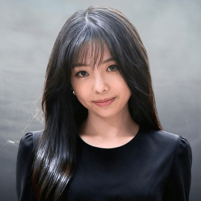 Portrait of Jenna Lu